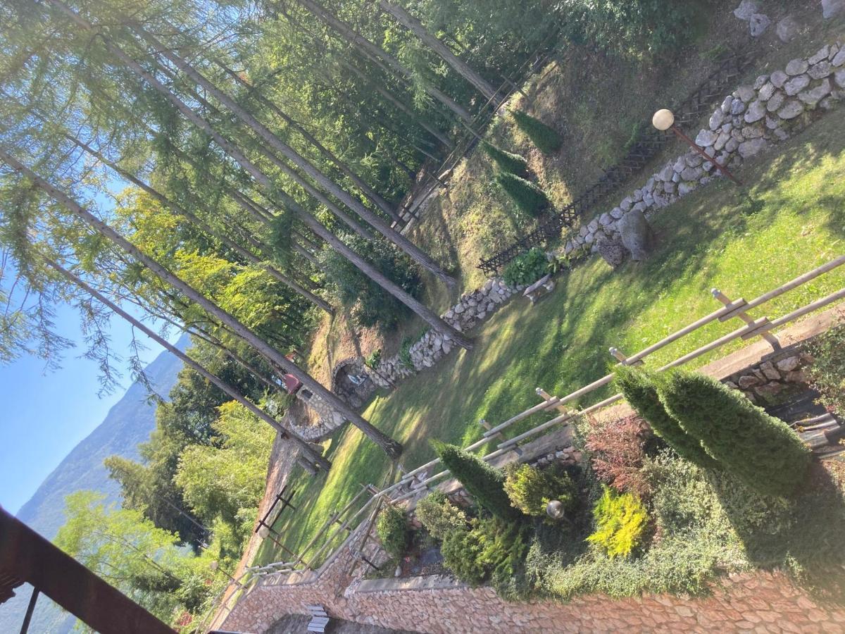 Hotel Ristorante Scoiattolo Sporminore Dış mekan fotoğraf